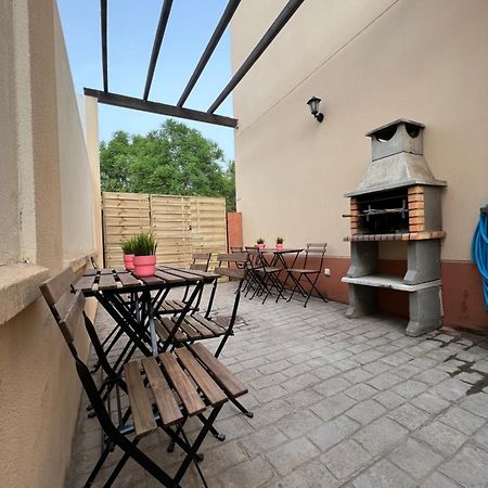 Apartamentos Sevilla Deluxe Rosales Los Rosales  Exteriör bild
